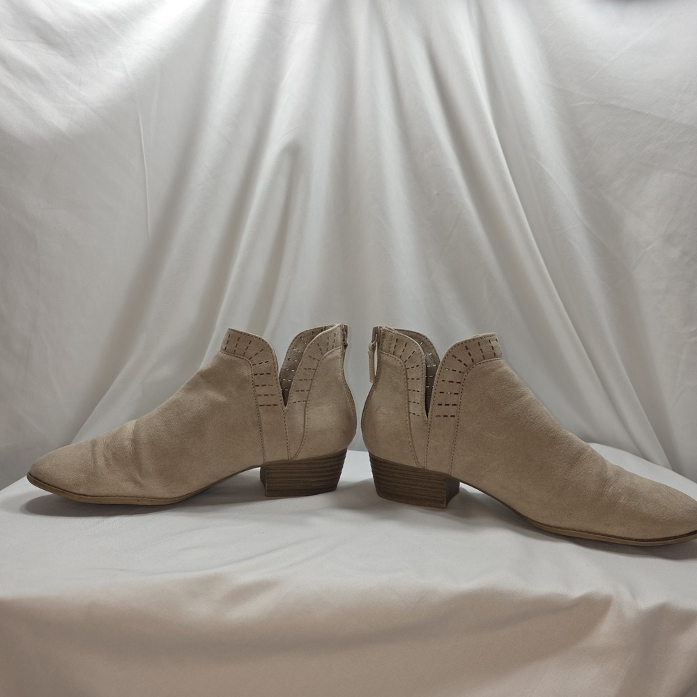 Arizona Jean Co Ankle Bootie Women 8.5 Tan Suede Block Heel Boho Neutral Western - Picture 2 of 5